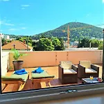 Blue Promenade Apartment