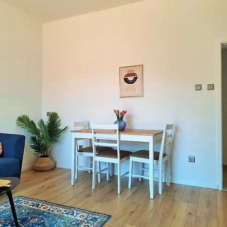Blue Promenade Apartment *