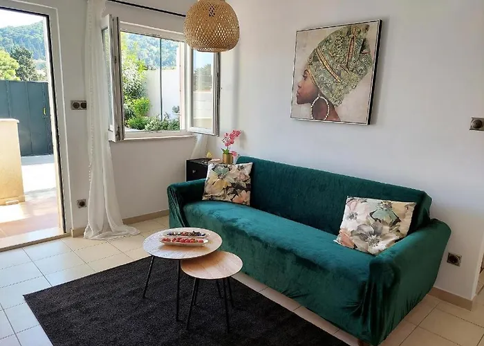 Διαμέρισμα Blue Promenade *